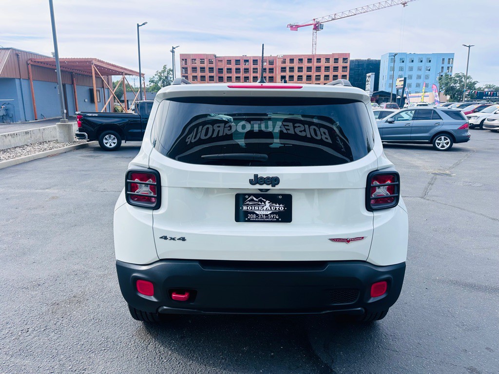 2016 Jeep Renegade Image 6