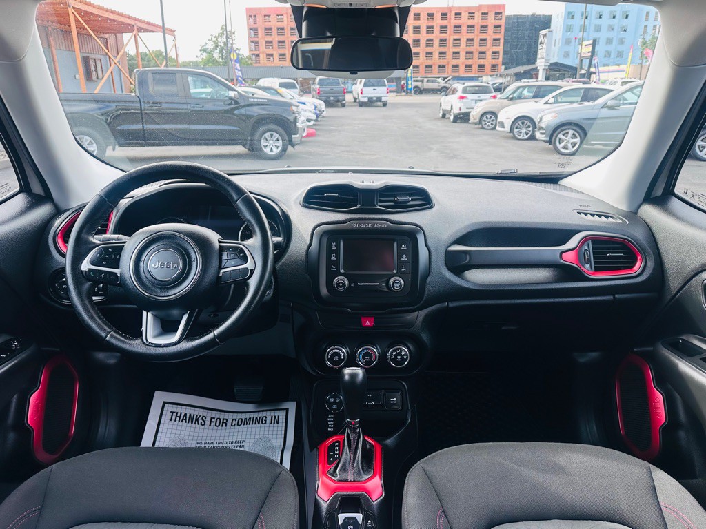 2016 Jeep Renegade Image 9