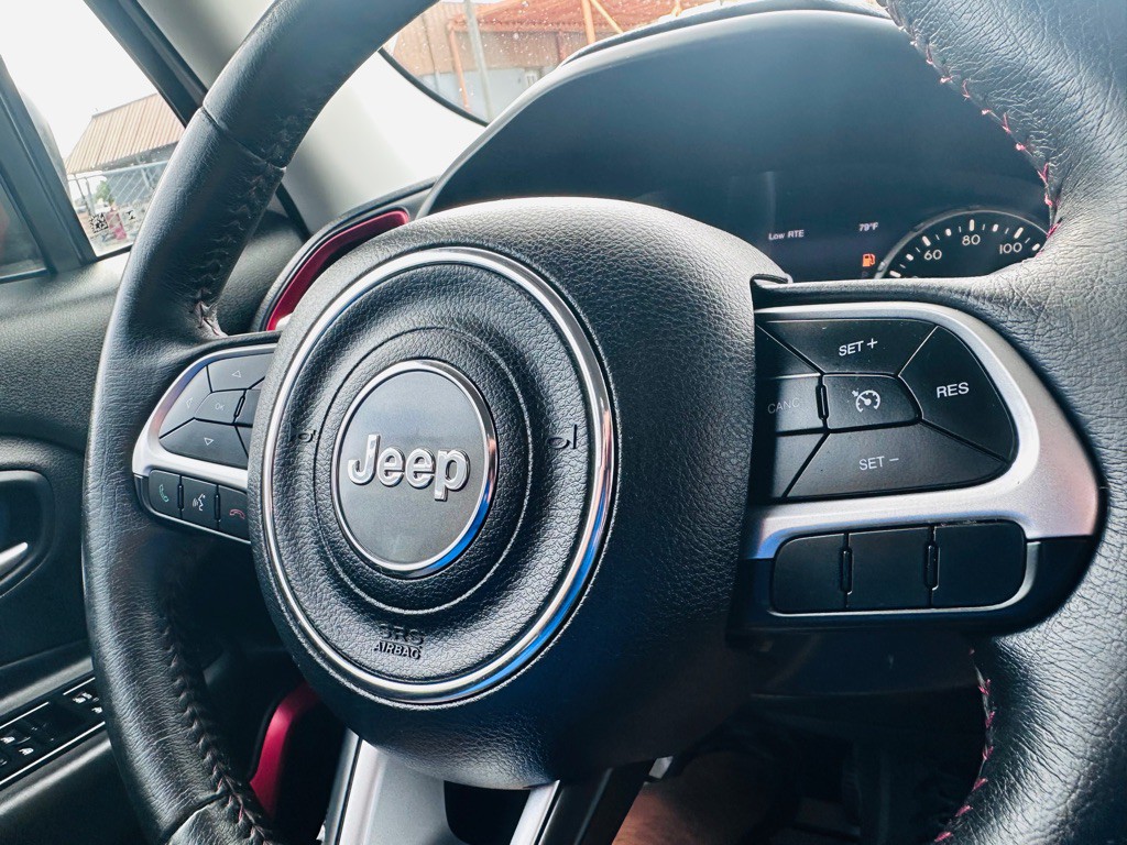 2016 Jeep Renegade Image 15