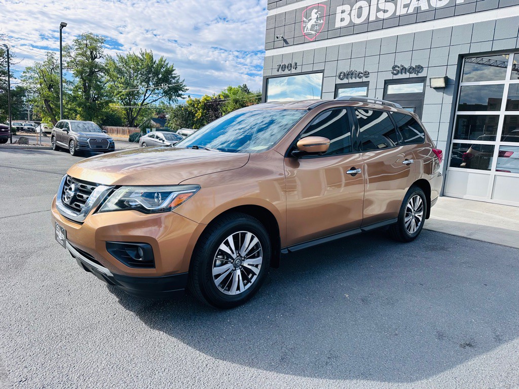 2017 Nissan Pathfinder Image 3