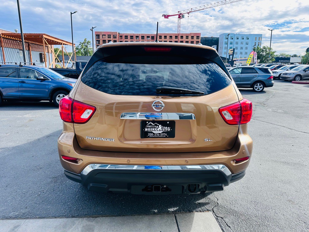 2017 Nissan Pathfinder Image 6