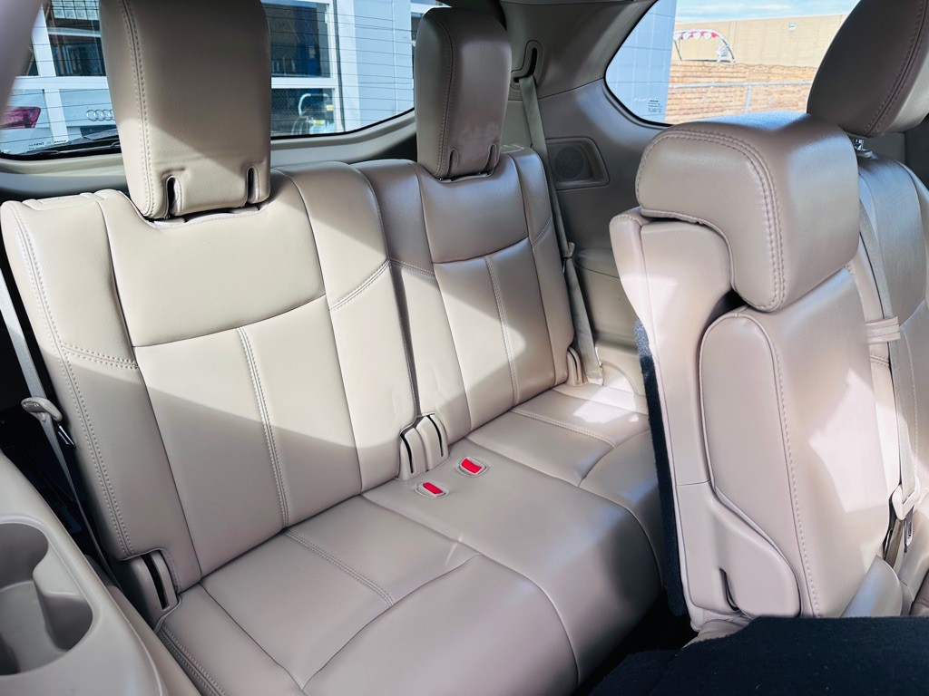 2017 Nissan Pathfinder Image 17