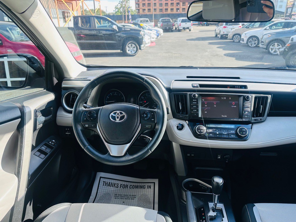 2017 Toyota Rav4 Image 9