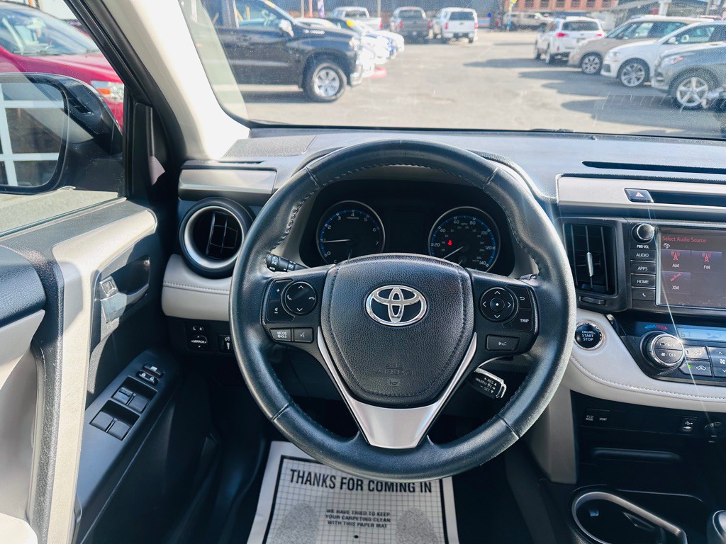 2017 Toyota Rav4 Image 10