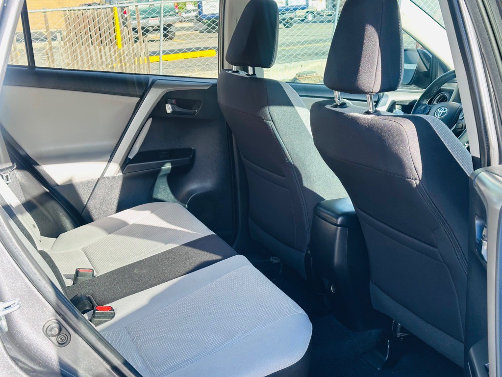 2017 Toyota Rav4 Image 15