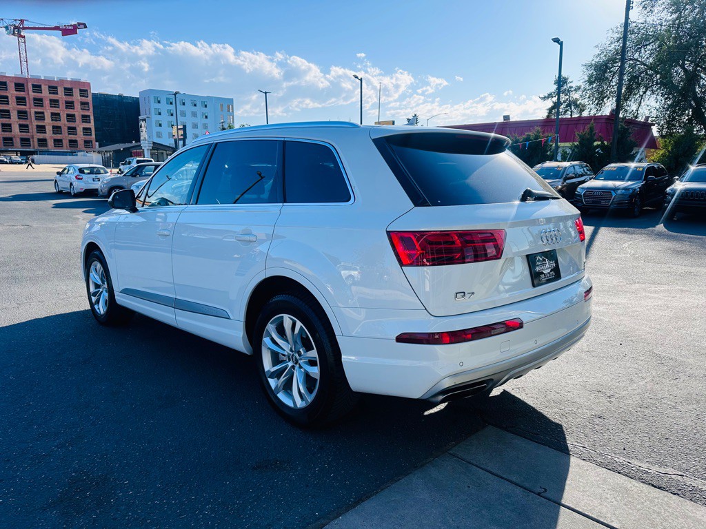 2017 Audi Q7 Image 5