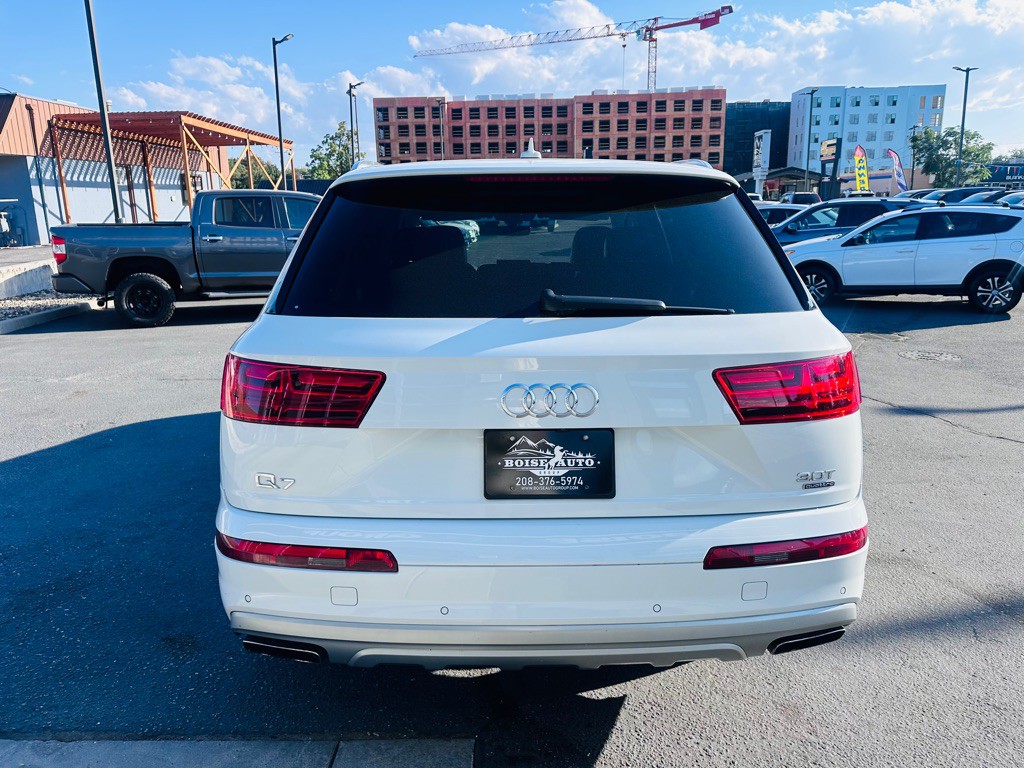 2017 Audi Q7 Image 6