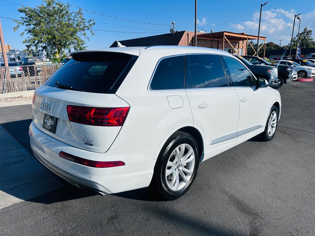 2017 Audi Q7 Image 7