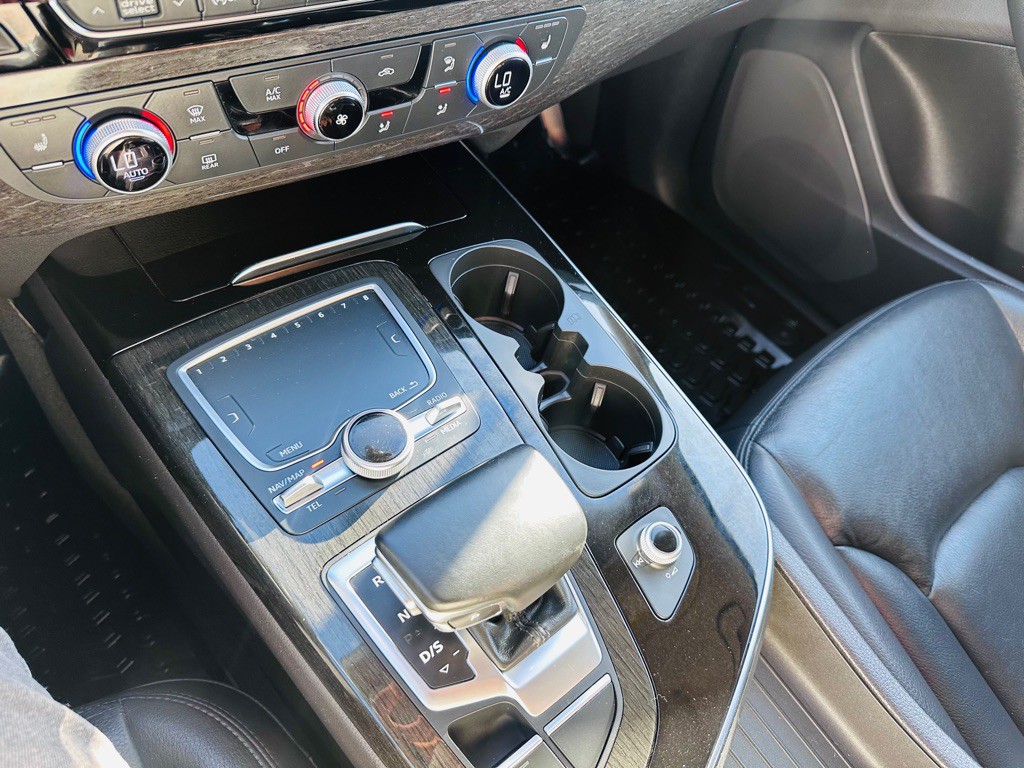 2017 Audi Q7 Image 16