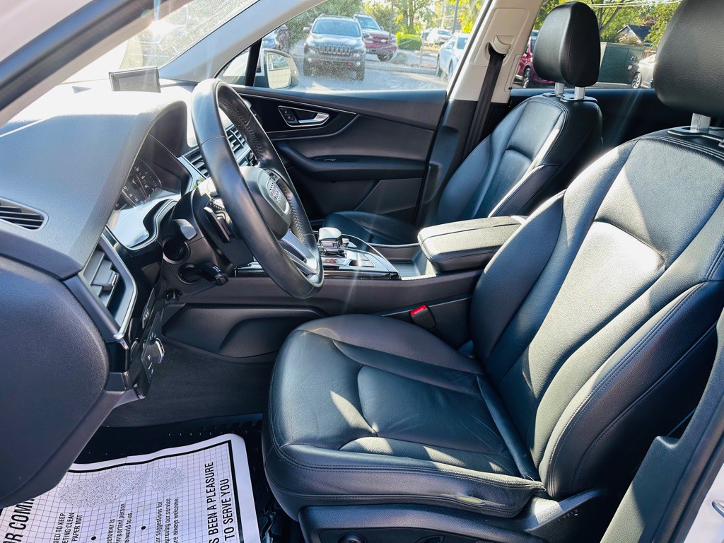 2017 Audi Q7 Image 21