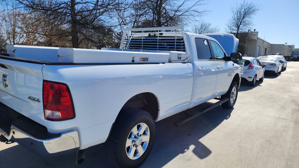 2014 RAM 2500 Image 3