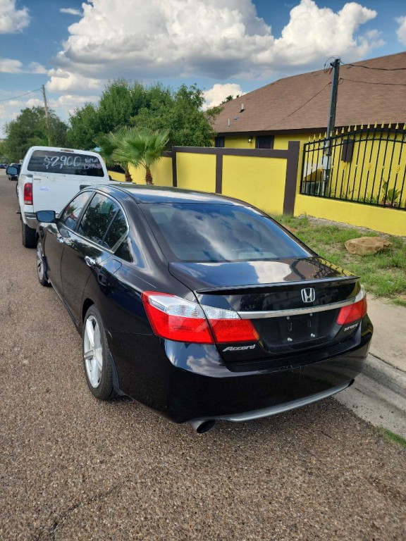 2013 Honda Accord Image 1