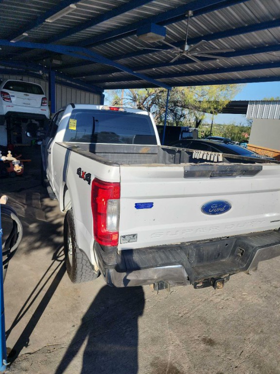 2018 Ford F-250 Image 3