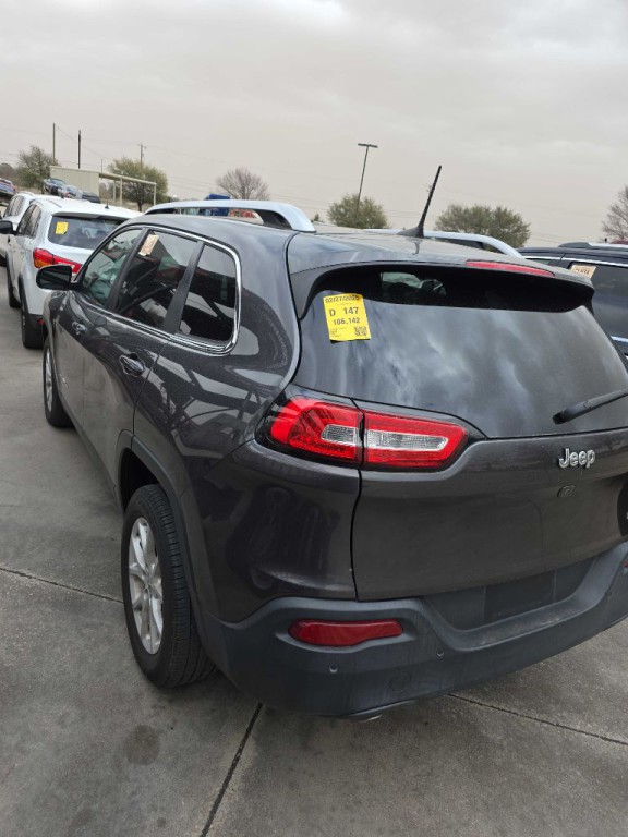 2017 Jeep Cherokee Image 4