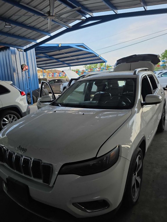 2019 Jeep Cherokee Image 1