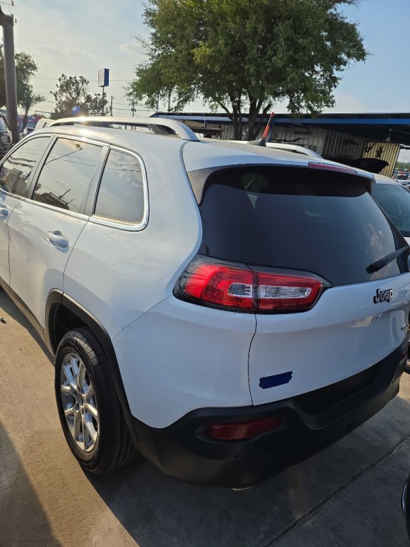 2016 Jeep Cherokee Image 3