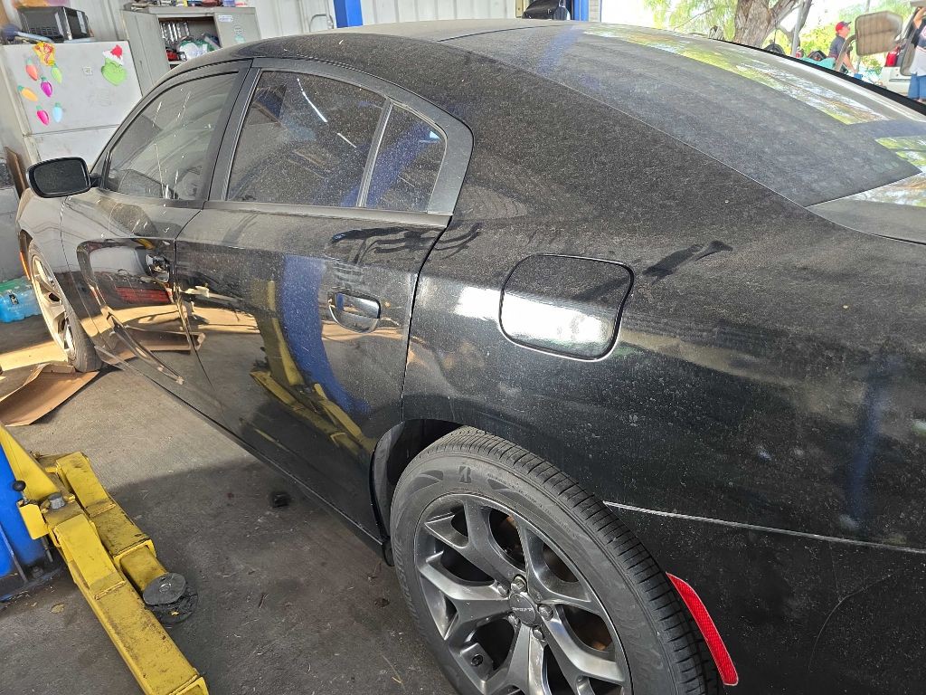 2015 Dodge Charger Image 2