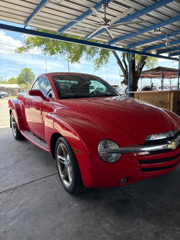 2006 Chevrolet SSR Image 2