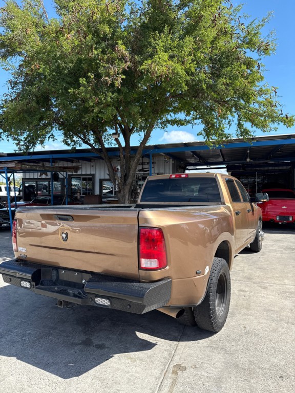 2011 Dodge Ram 3500 Image 3