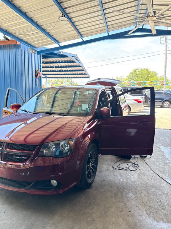 2019 Dodge Grand Caravan Image 2