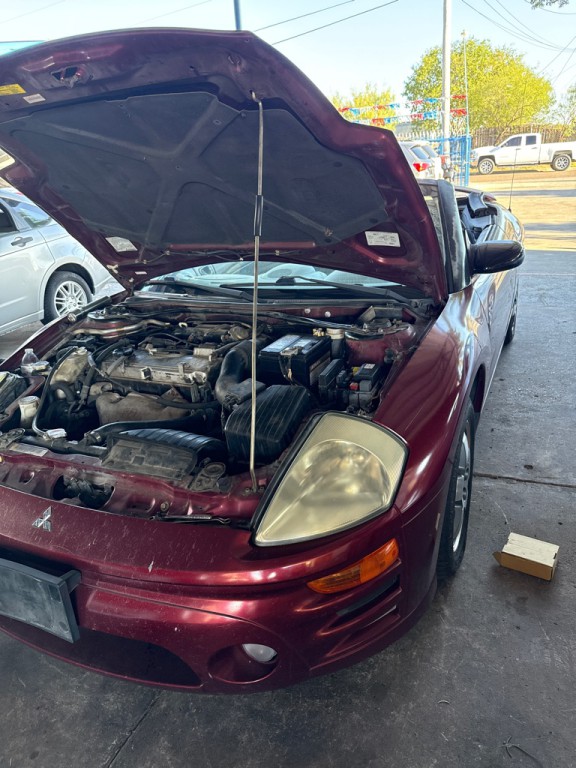 2004 Mitsubishi Eclipse Image 3