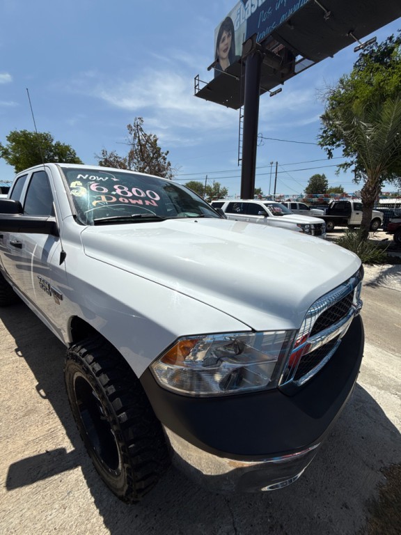 2015 RAM 1500 Image 2
