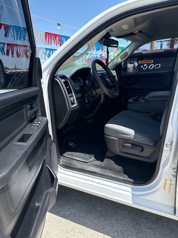 2015 RAM 1500 Image 7