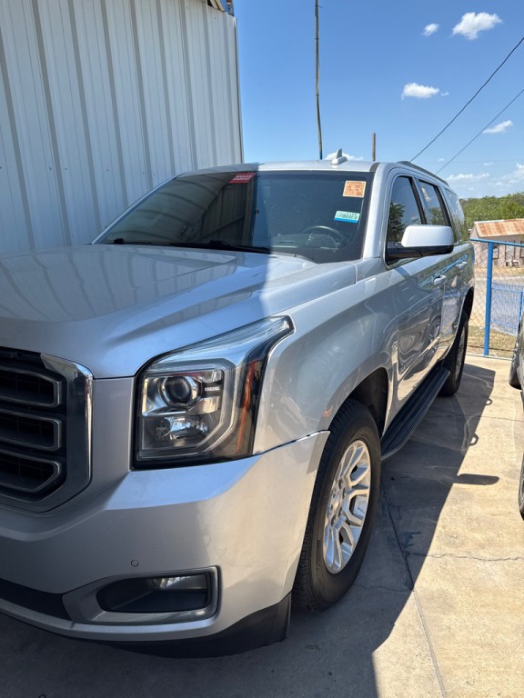 2017 GMC Yukon Image 2