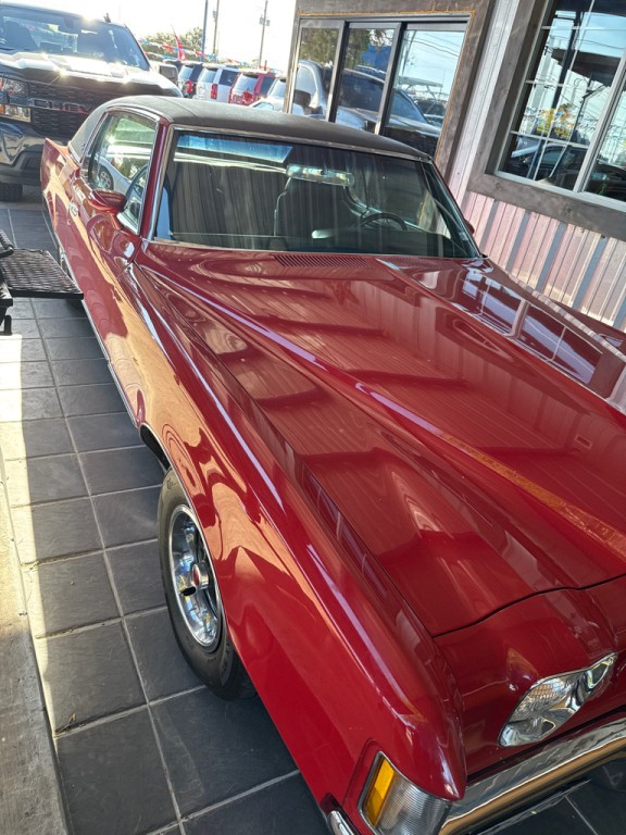 1972 Pontiac Grand Prix Image 3