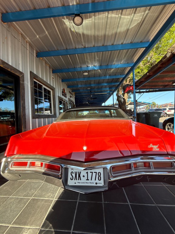 1972 Pontiac Grand Prix Image 4