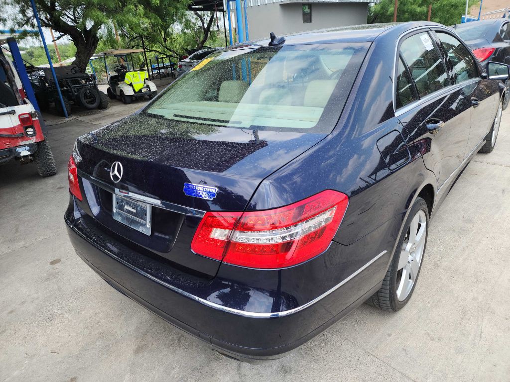 2011 Mercedes-Benz E-Class Image 3
