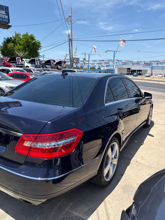 2011 Mercedes-Benz E-Class Image 8