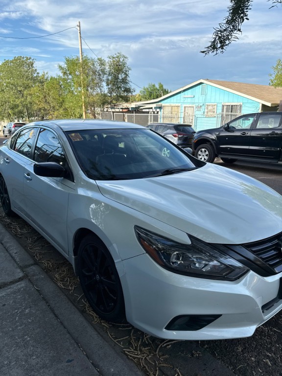 2018 Nissan Altima Image 2