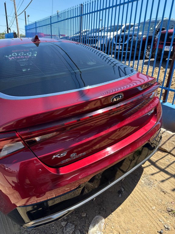 2021 Kia K5 Image 5
