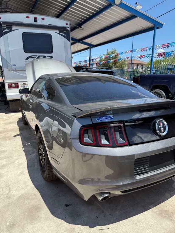 2013 Ford Mustang Image 3