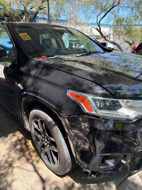 2021 Chevrolet Traverse Image 2
