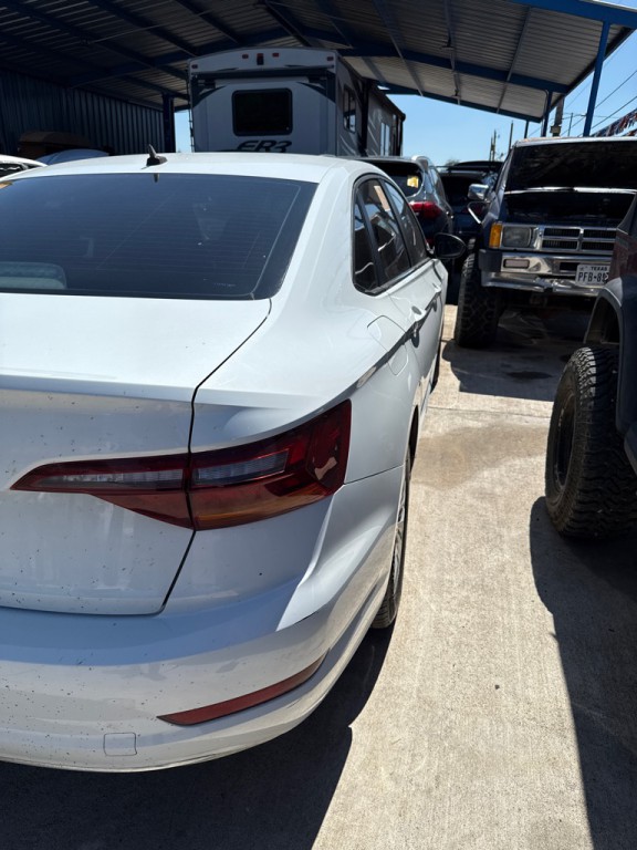 2019 Volkswagen Jetta Image 3