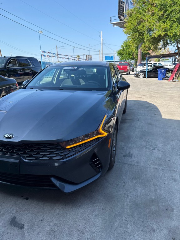 2021 Kia K5 Image 1