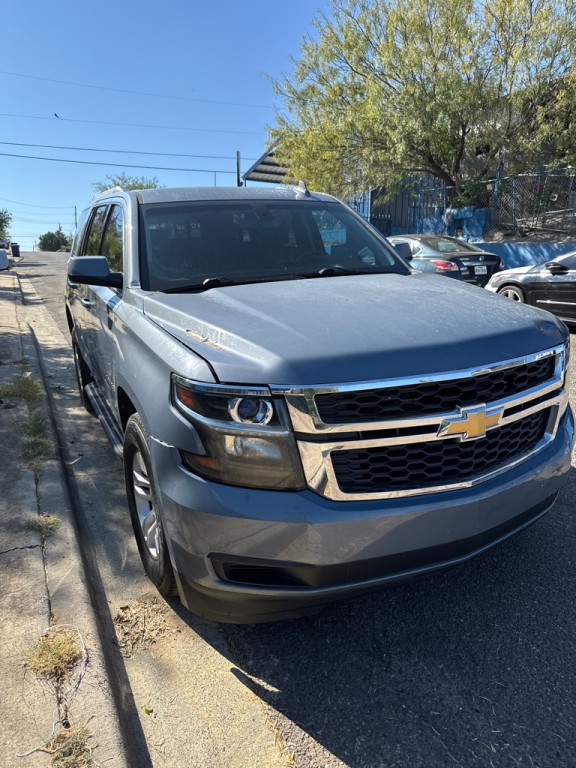 2016 Chevrolet Tahoe Image 2