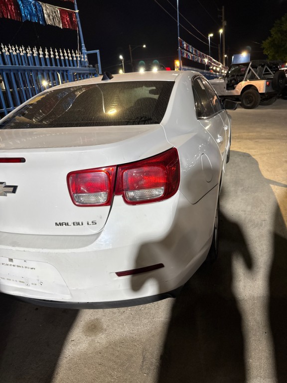 2014 Chevrolet Malibu Image 3