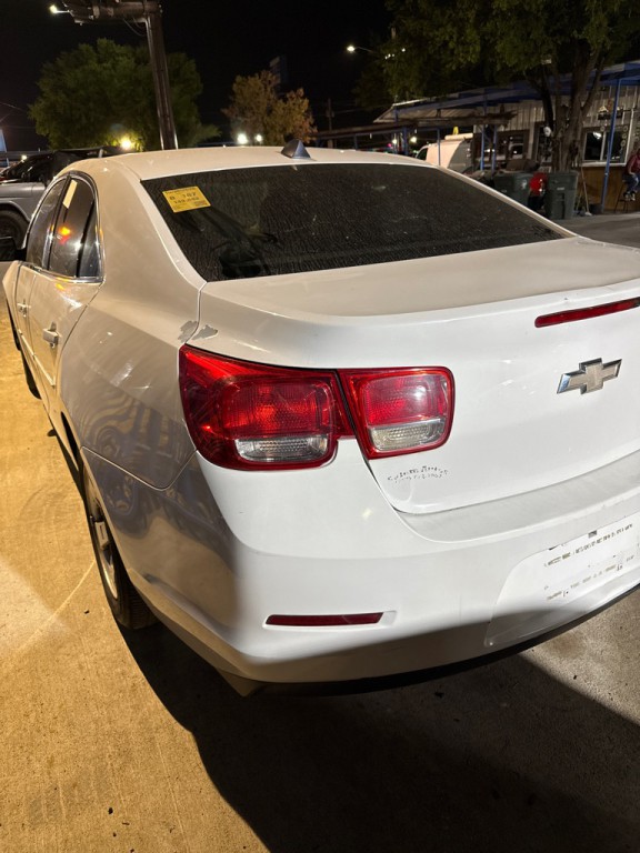 2014 Chevrolet Malibu Image 4