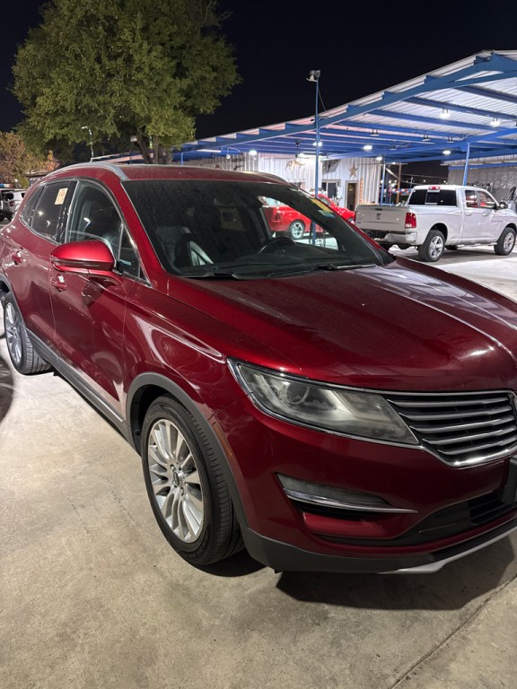 2015 Lincoln MKC Image 2