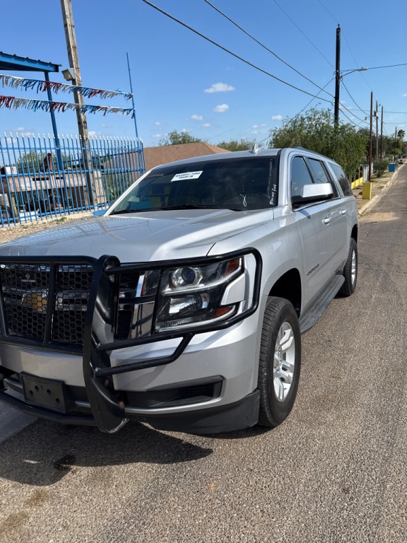 2016 Chevrolet Suburban Image 1