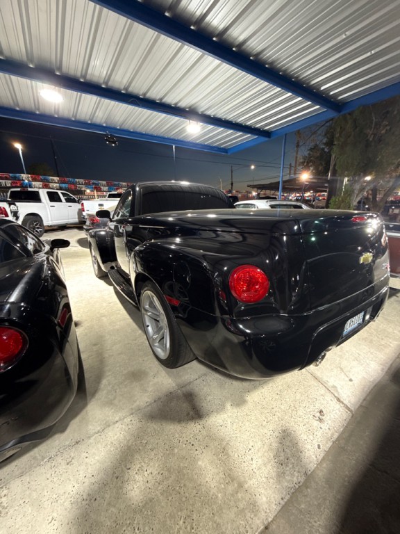 2003 Chevrolet SSR Image 4