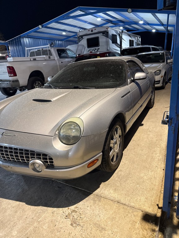 2004 Ford Thunderbird Image 2