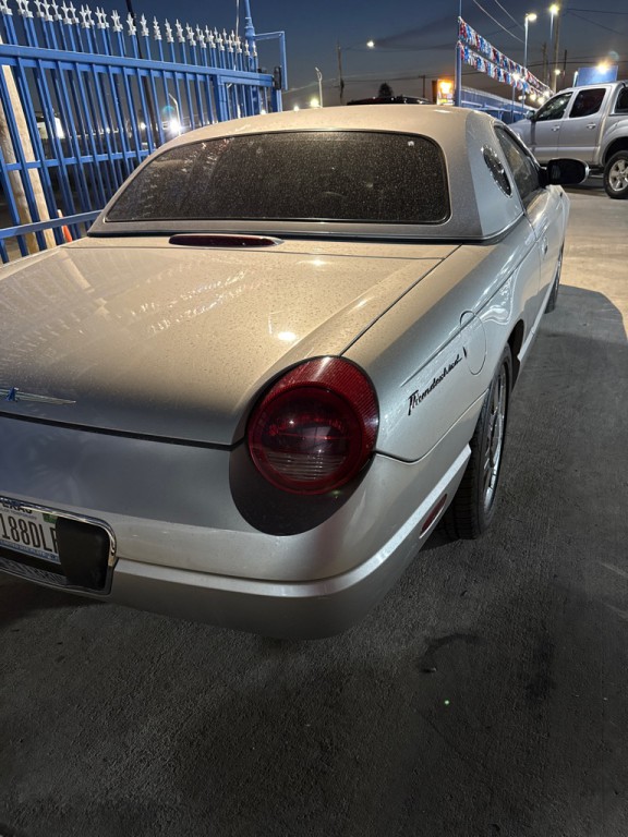 2004 Ford Thunderbird Image 3