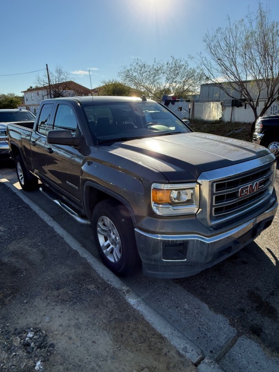 2014 GMC Sierra Image 2