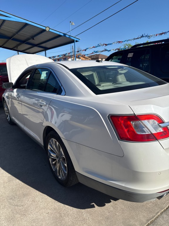 2011 Ford Taurus Image 7