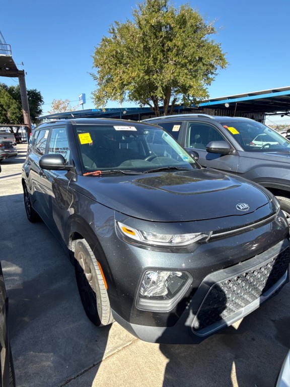 2021 Kia Soul Image 3