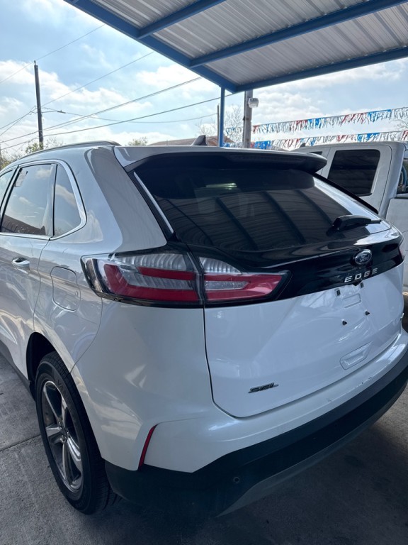 2022 Ford Edge Image 3